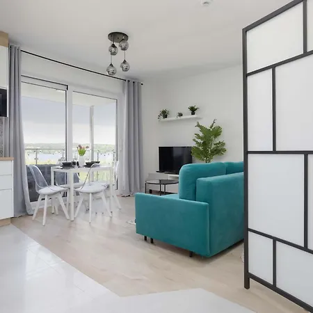 Modern With Terrace, Swimming Pool And Parking By Renters Zegrze Poludniowe