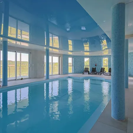Modern With Terrace, Swimming Pool And Parking By Renters * Zegrze Poludniowe